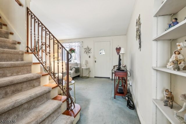 45 Marlboro Rd, Clifton City, NJ 07012