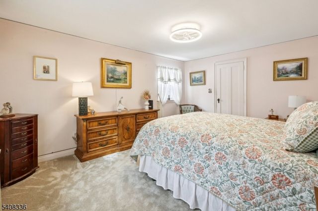 45 Marlboro Rd, Clifton City, NJ 07012