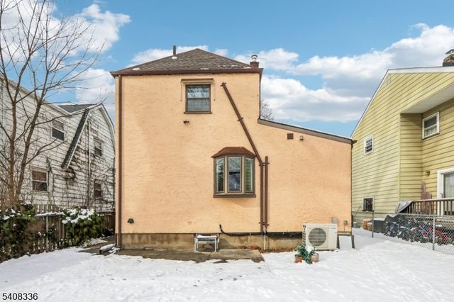 45 Marlboro Rd, Clifton City, NJ 07012