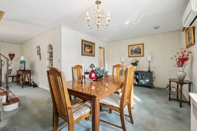 45 Marlboro Rd, Clifton City, NJ 07012