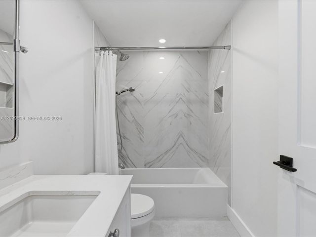 701 Brickell Key Boulevard 1201, Miami, FL 33131