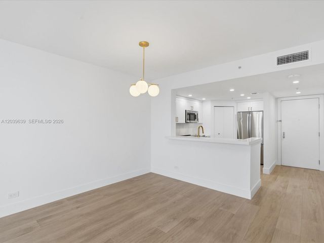701 Brickell Key Boulevard 1201, Miami, FL 33131