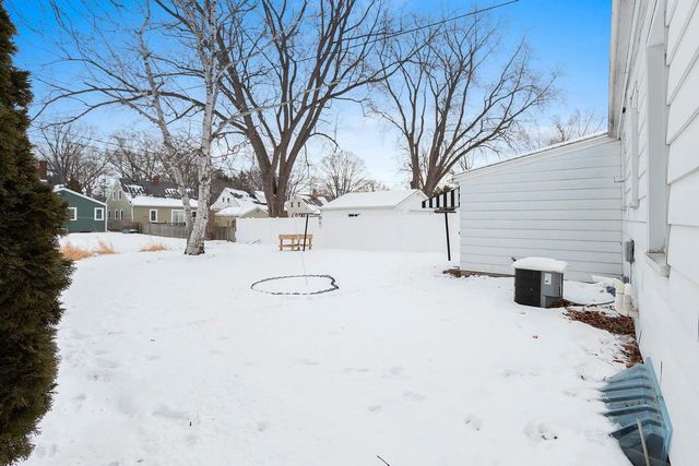 1115 GROSS AVENUE, Green Bay, WI 54304