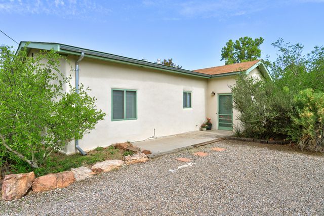 1149 Ortega Road NW, Albuquerque, NM 87114