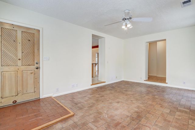 1149 Ortega Road NW, Albuquerque, NM 87114