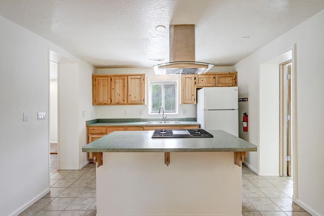 1149 Ortega Road NW, Albuquerque, NM 87114