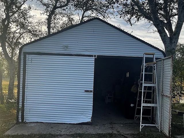 700 Lopez, George West, TX 78022