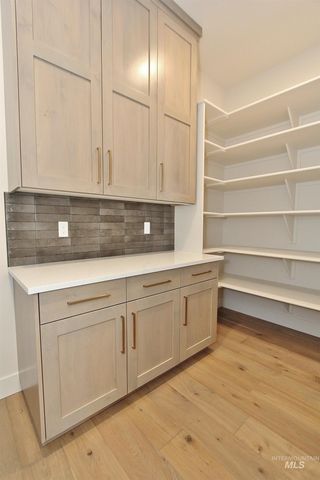 822 N Danville Ave, Eagle, ID 83616