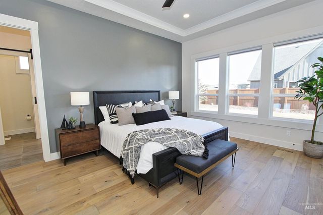 822 N Danville Ave, Eagle, ID 83616