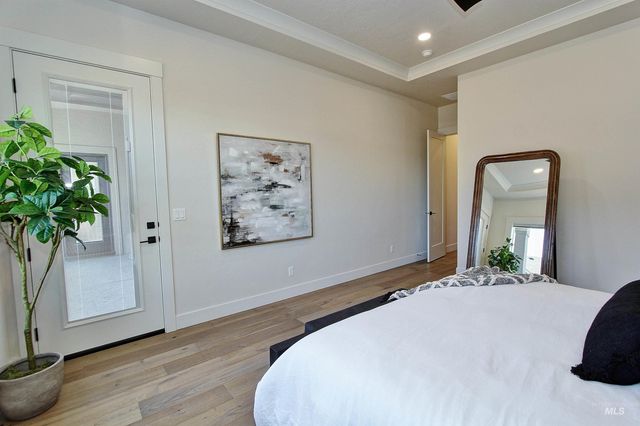 822 N Danville Ave, Eagle, ID 83616