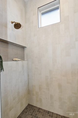 822 N Danville Ave, Eagle, ID 83616