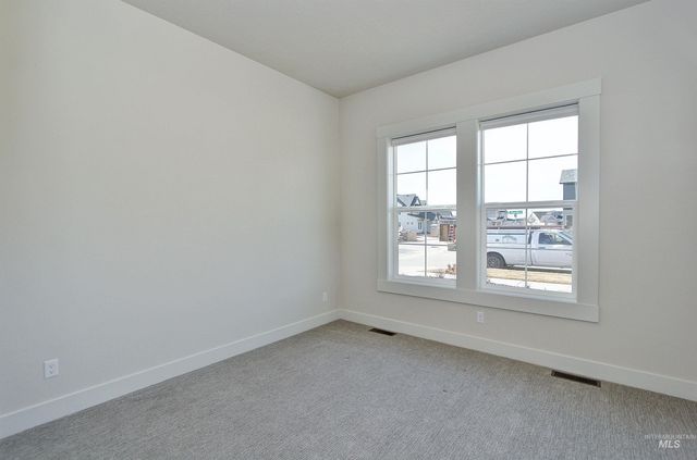 822 N Danville Ave, Eagle, ID 83616