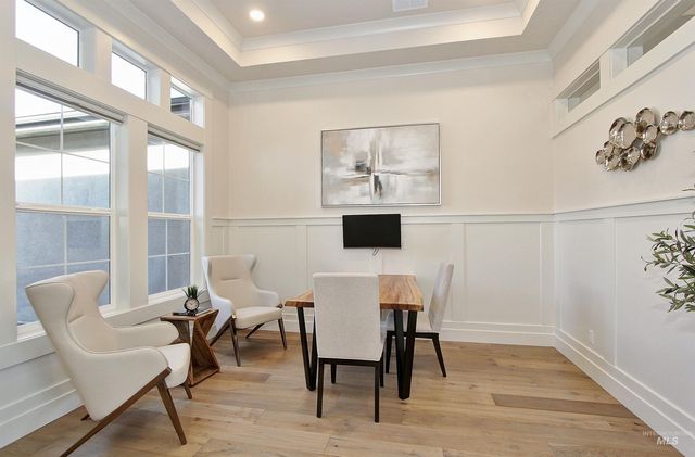 822 N Danville Ave, Eagle, ID 83616