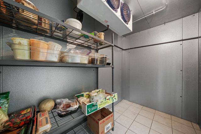 907 N DAMEN Avenue 101, Chicago, IL 60622