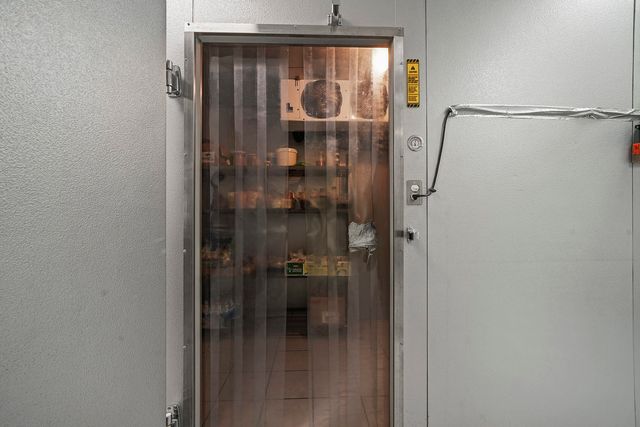 907 N DAMEN Avenue 101, Chicago, IL 60622