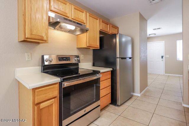 10041 E Paseo San Rosendo, Tucson, AZ 85747