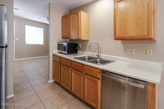10041 E Paseo San Rosendo, Tucson, AZ 85747