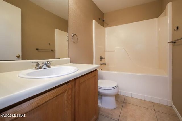 10041 E Paseo San Rosendo, Tucson, AZ 85747