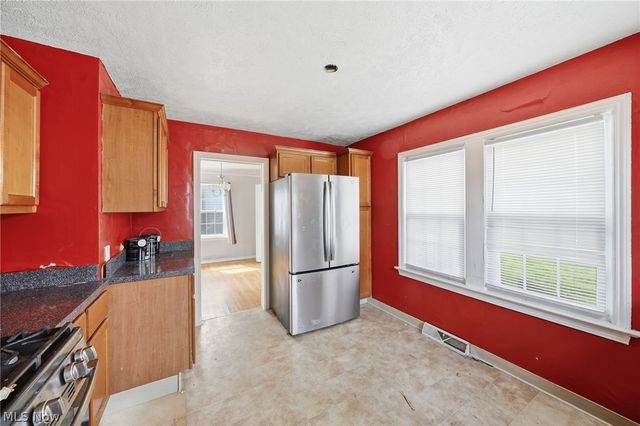 324 E 248th Street, Euclid, OH 44123