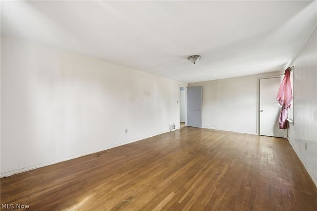 324 E 248th Street, Euclid, OH 44123