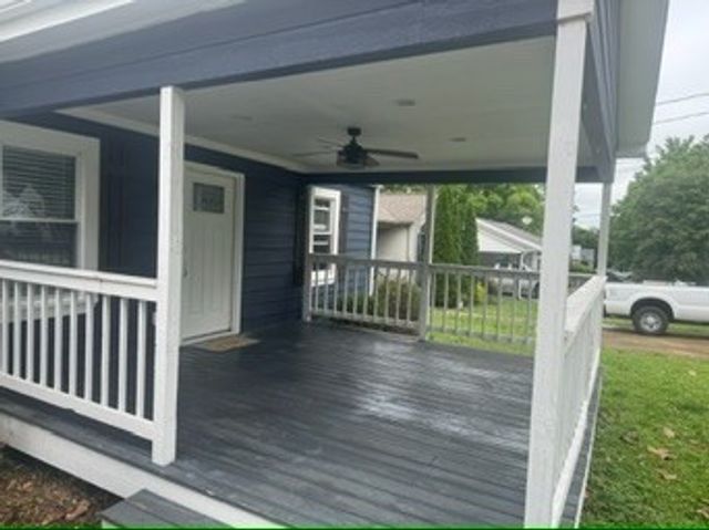 106 Goode Dr, Columbia, TN 38401