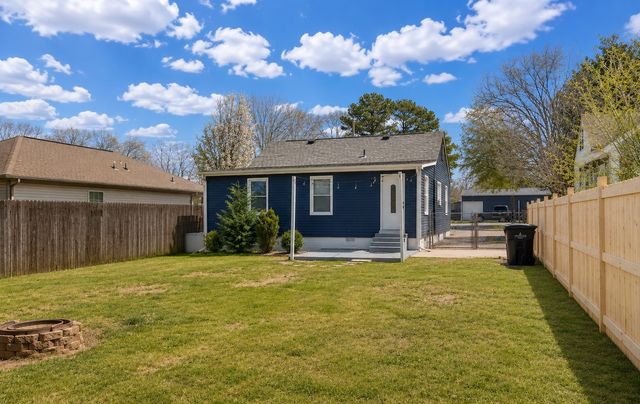 106 Goode Dr, Columbia, TN 38401