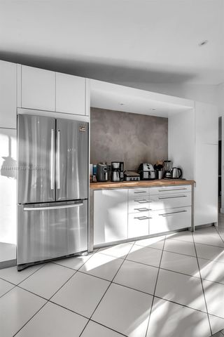 11262 NW 59th Ter, Doral, FL 33178