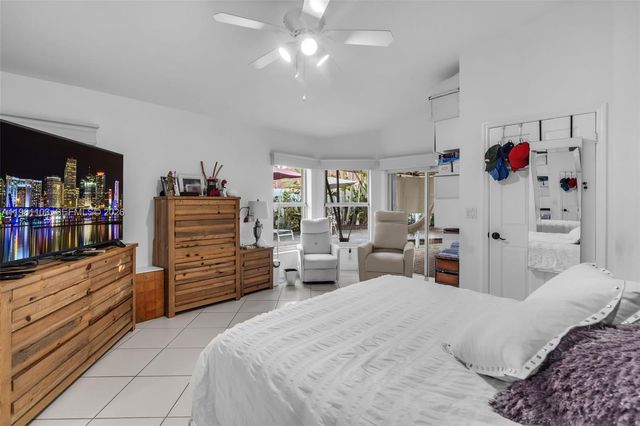 11262 NW 59th Ter, Doral, FL 33178