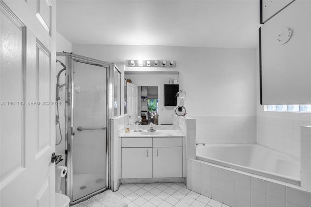 11262 NW 59th Ter, Doral, FL 33178