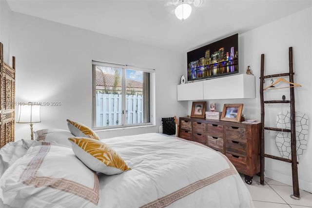 11262 NW 59th Ter, Doral, FL 33178