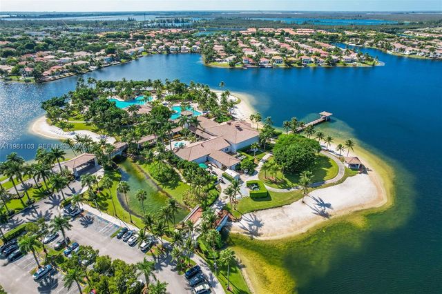 11262 NW 59th Ter, Doral, FL 33178