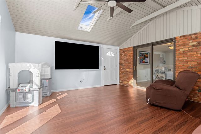 716 Redstone Drive, Shaler, PA 15101