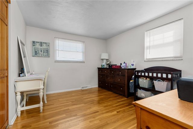 716 Redstone Drive, Shaler, PA 15101