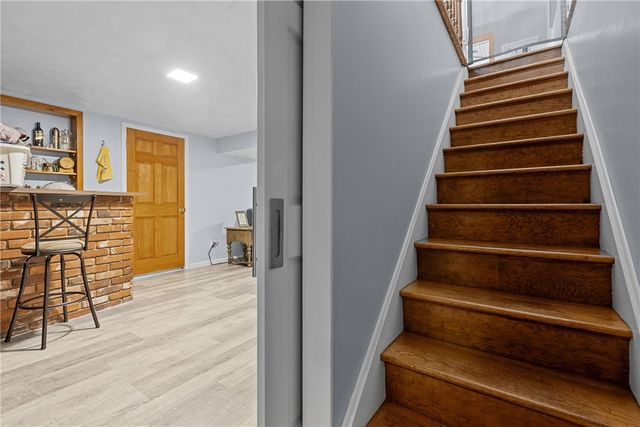 716 Redstone Drive, Shaler, PA 15101