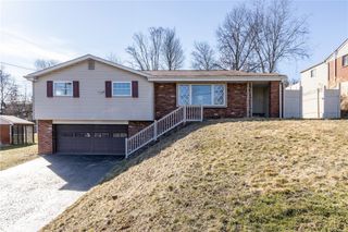 716 Redstone Drive, Shaler, PA 15101