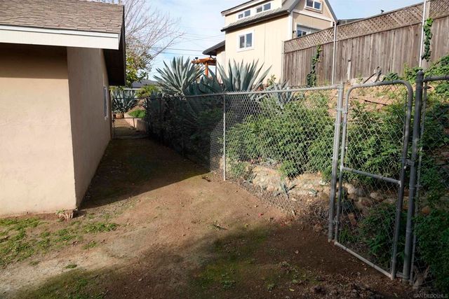 6526 bantam lake circle, San Carlos, CA 92119