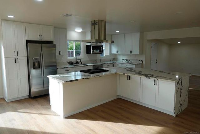 6526 bantam lake circle, San Carlos, CA 92119