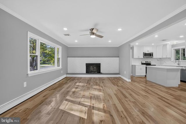 1 SUMMIT AVE, Chadds Ford, PA 19317