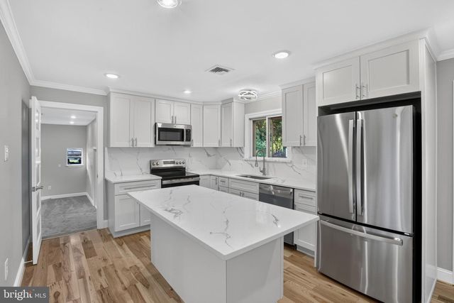 1 SUMMIT AVE, Chadds Ford, PA 19317