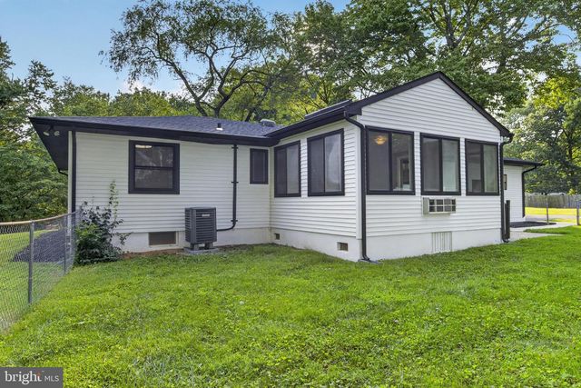 1 SUMMIT AVE, Chadds Ford, PA 19317