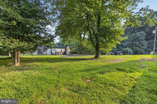 1 SUMMIT AVE, Chadds Ford, PA 19317