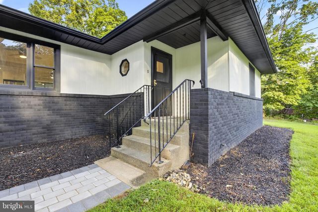 1 SUMMIT AVE, Chadds Ford, PA 19317