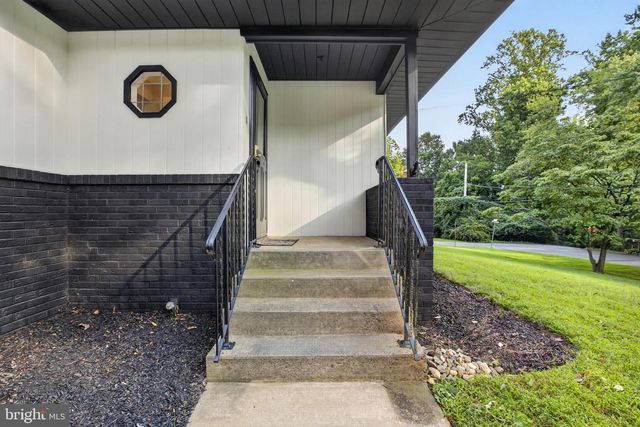 1 SUMMIT AVE, Chadds Ford, PA 19317