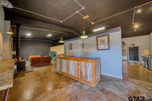 617 PR 1134, Gilmer, TX 75644