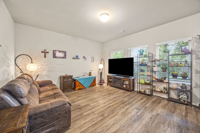 233 Evans Street, Huntsville, AR 72740