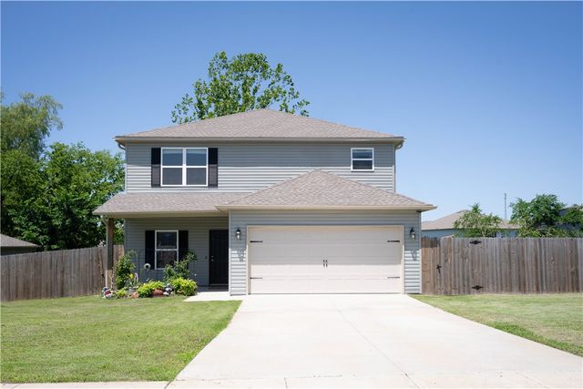 233 Evans Street, Huntsville, AR 72740