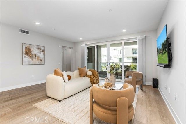 16235 Dawn Way 201, Tustin, CA 92782