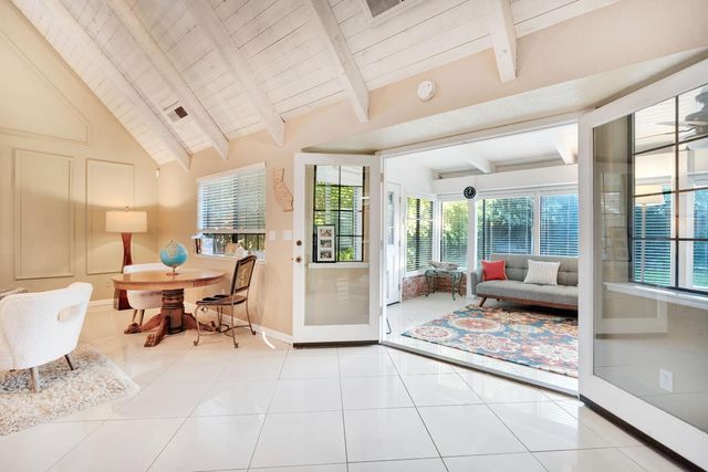 327 E Audubon Drive, Fresno, CA 93720