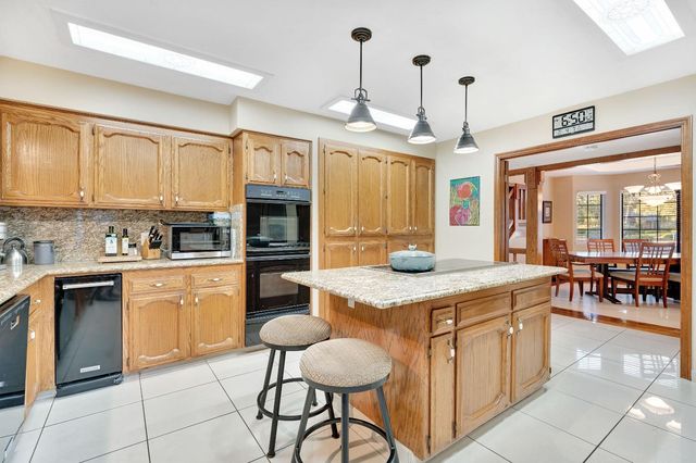 327 E Audubon Drive, Fresno, CA 93720