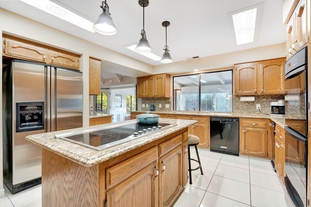 327 E Audubon Drive, Fresno, CA 93720